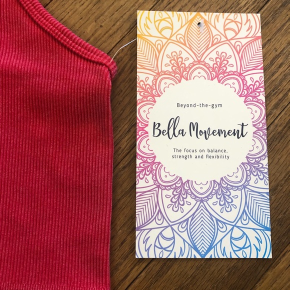 Bella Movement Beyond the Gym Slimming Fit Crop Top Size Large - Picture 4 of 6